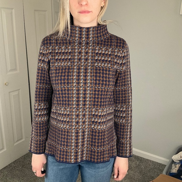 Houndstooth Sweater - Picture 1 of 3